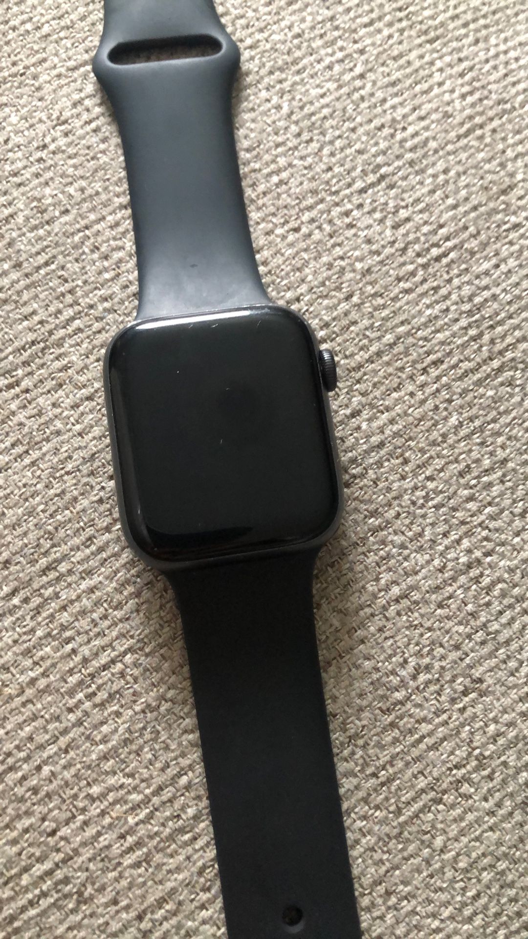 I watch se 44mm