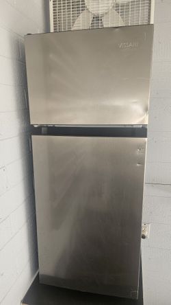 I have a refrigerator for sale in good condition; it works very well. Its dimensions are 43 inches in height, 18 1/2 inches in width, and 19 inches in