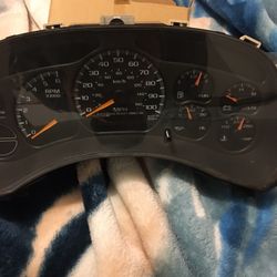 GM Chevy Silverado Speedometer 