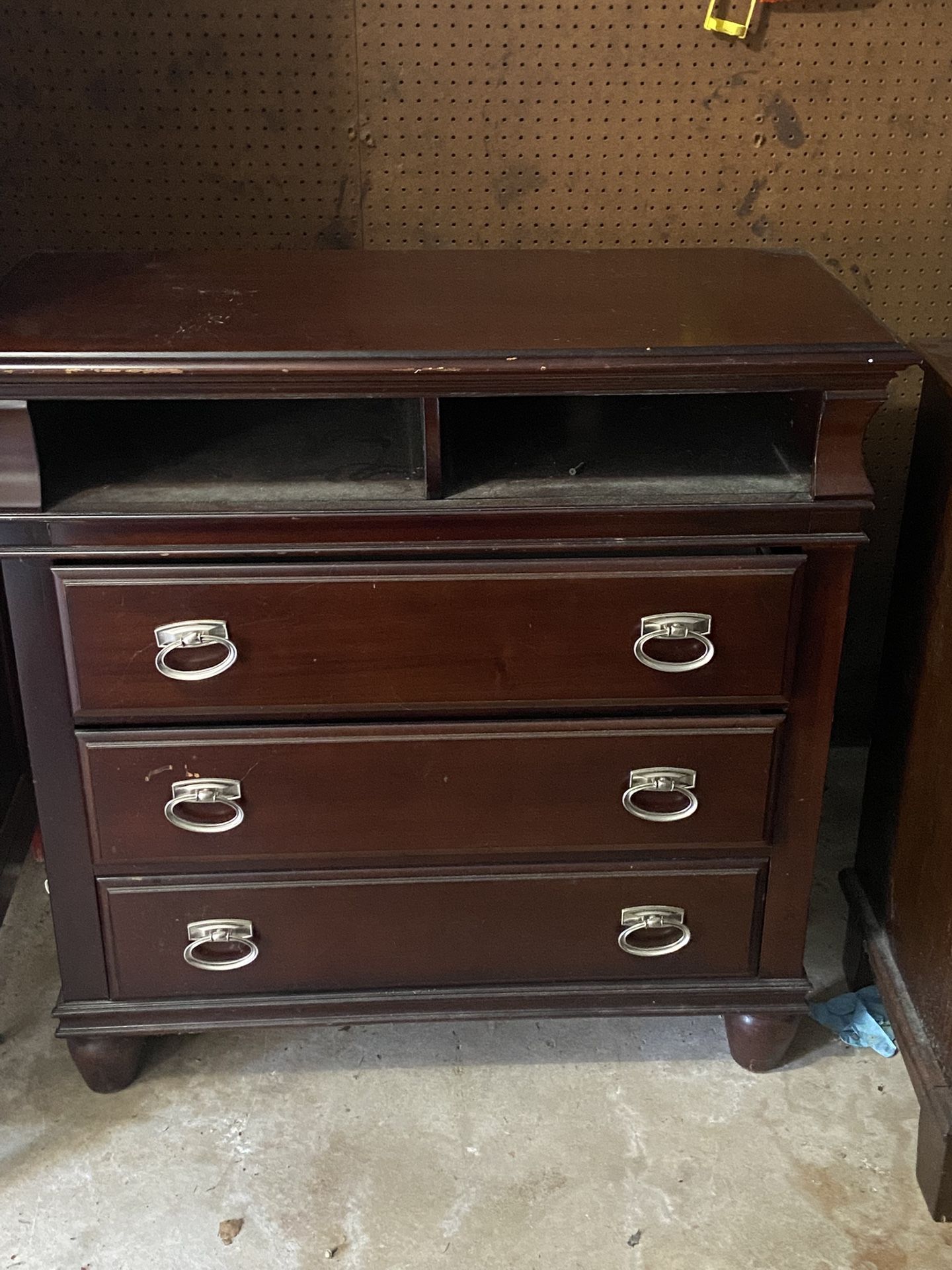 Dining Room Hutch,chest Of Drawers, And A One Piece Dining Room Hutch.