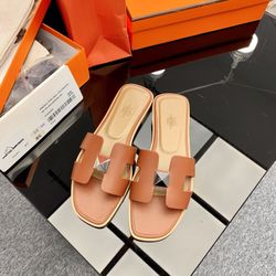 Hermes Slippers