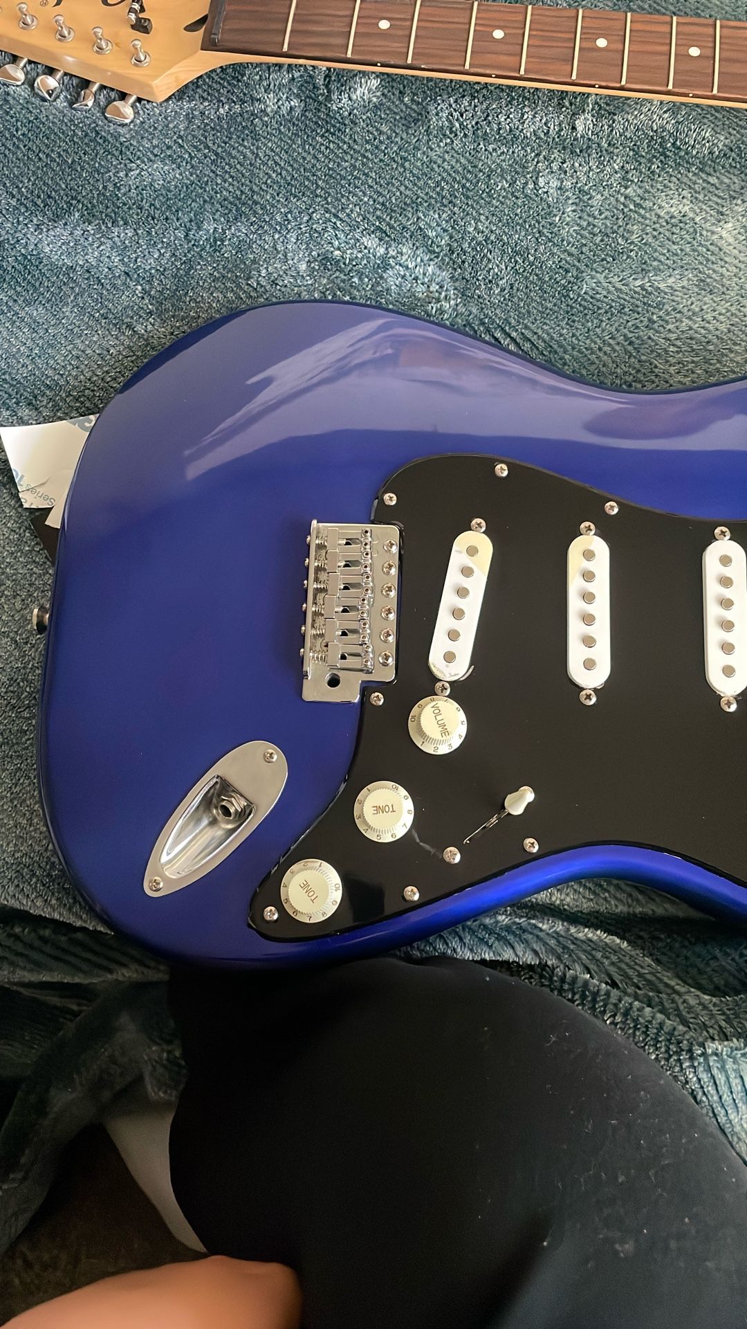 Fender Squier Affinity Stratocaster COBALT BLUE Solid Body Electric Guitar