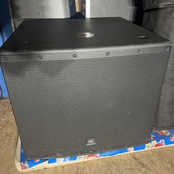 JBL SUBWOOFER. EON 618S 1000w