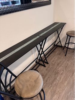 2 Bar Tables & 2 Barstools