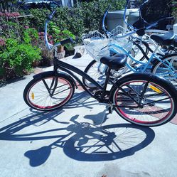 Women's men's beach cruisers