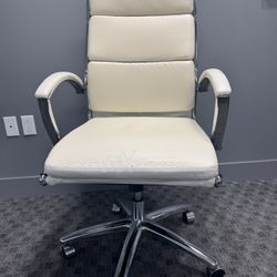 8 Conference Room Chairs