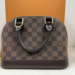 Louis Vuitton Purse 