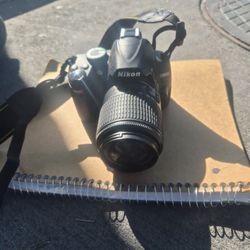 Nikon D3000 55mm-200mm Lens 