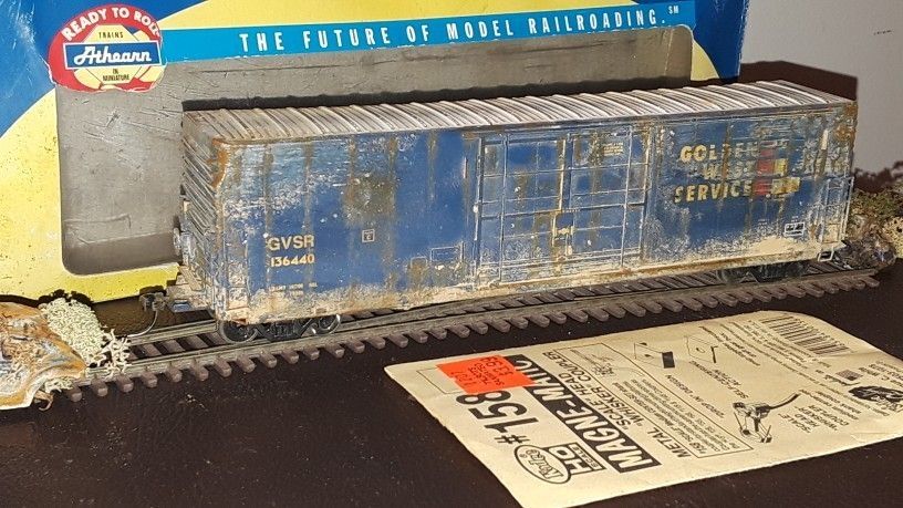 ATHEARN customized WEATHERED AND DETAILED Boxcar HO SCALE with KADEE Couplers
