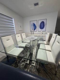 Glass dining set with all the chairs