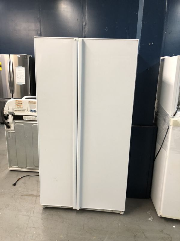 GE PROFILE GLOSSY WHITE COUNTER DEPTH SIDE BY SIDE FRIDGE for Sale in