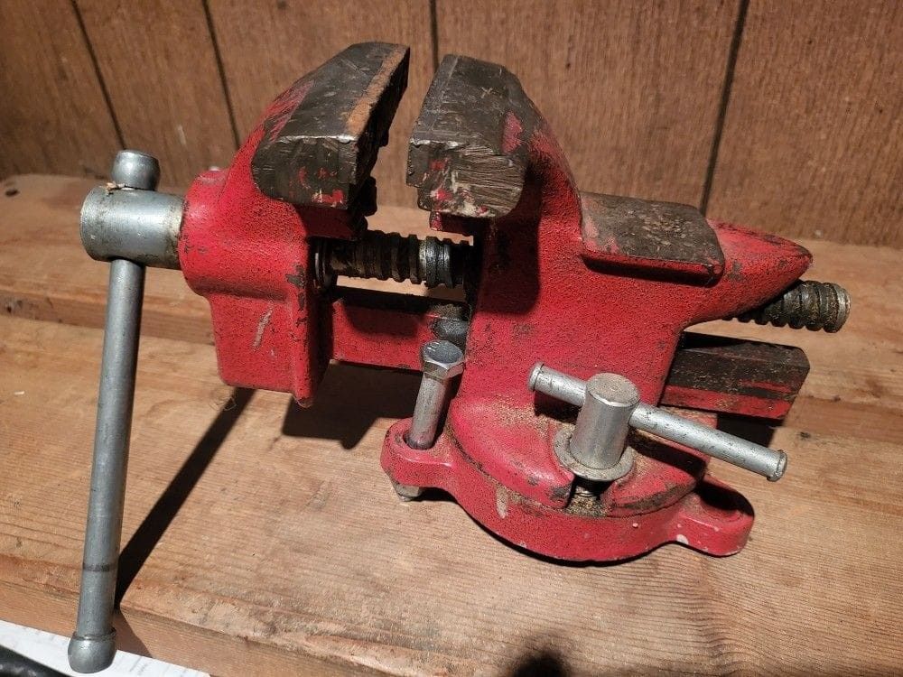 Bench Vise Milwaukee Made In USA