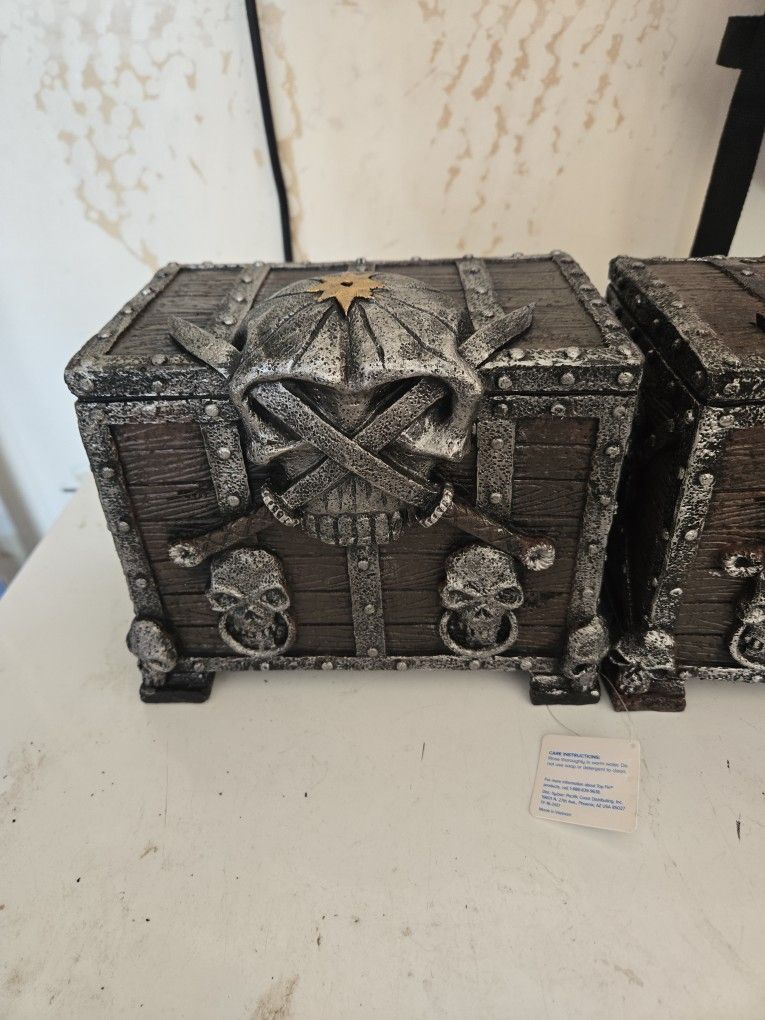 Top Fin Treasure Chest Pirate Aquarium Decor