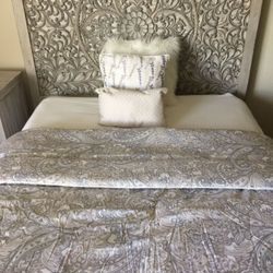 Queen Size Bedroom set