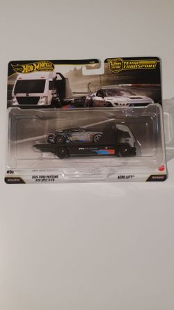 Hotwheels team transport Ford mustang