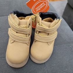 Toddler Size 3c Boots