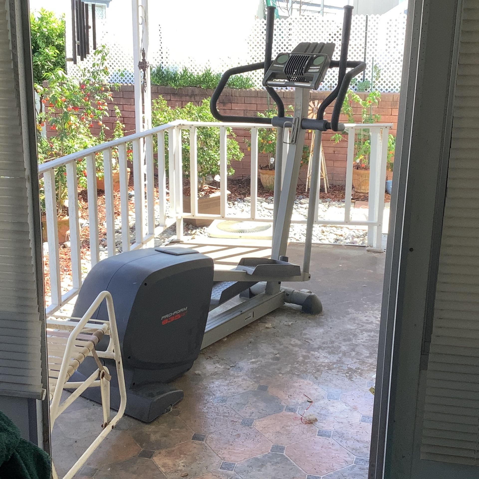 Pro-form 835s Elliptical