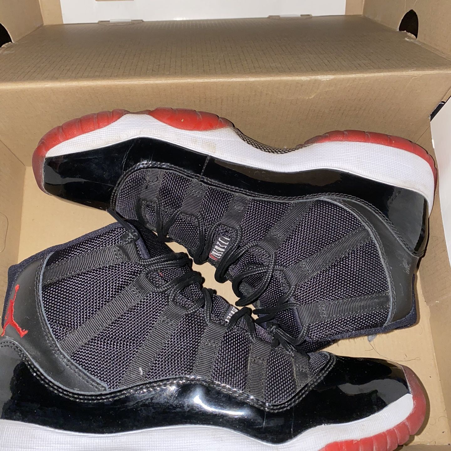 Bred 11 Jordan 11s Size 7y