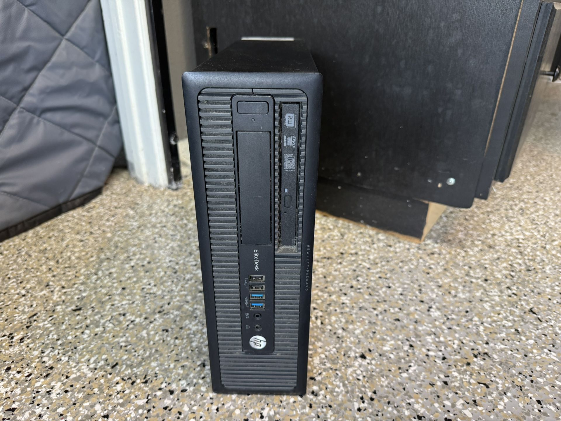 HP Desktop Intel I7 Windows 11 Pro