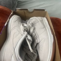 Nike Sb Size 9 Men’s 