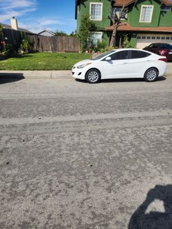 2012 Hyundai Elantra