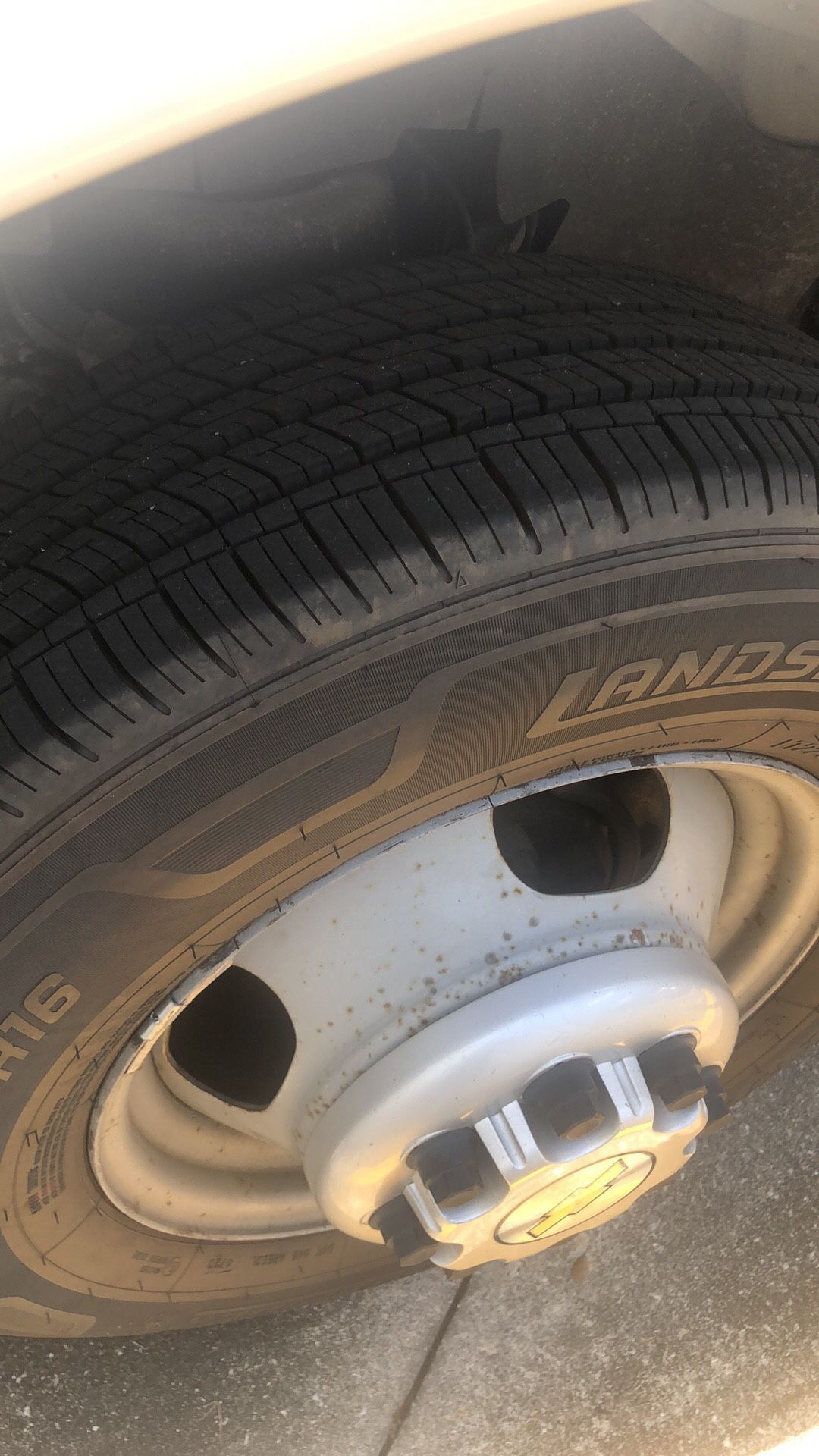 2015 Chevy Express Box 16’ Truck