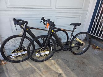 2 electric Ozark mountain bikes brand New size 29 $2000