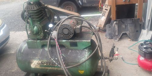 Industrial air compressor