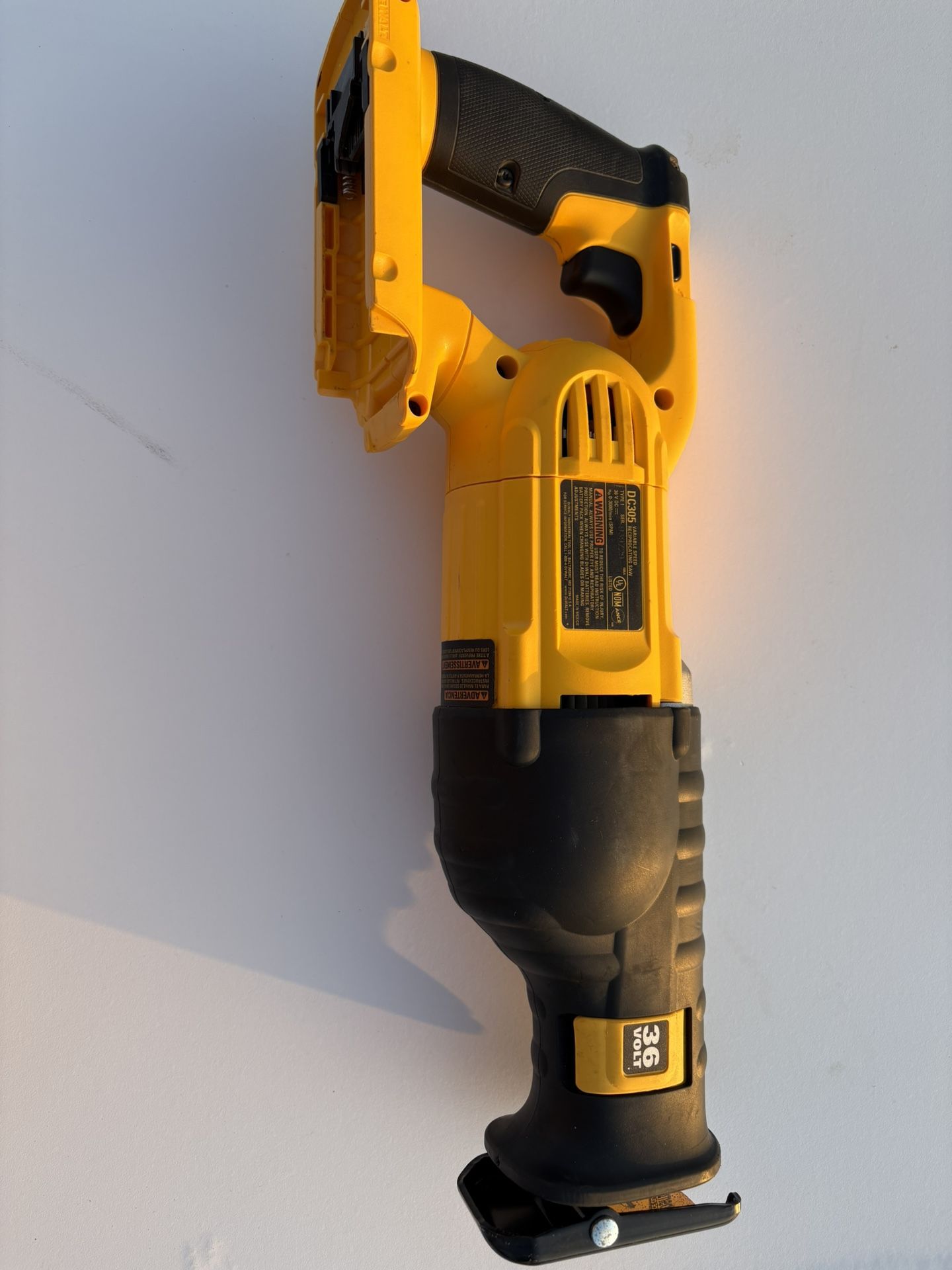 DeWALT DC305 Reciprocating Saw 36V
