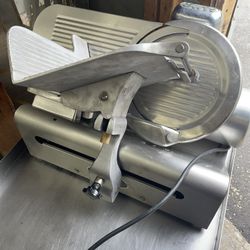 Deli slicer