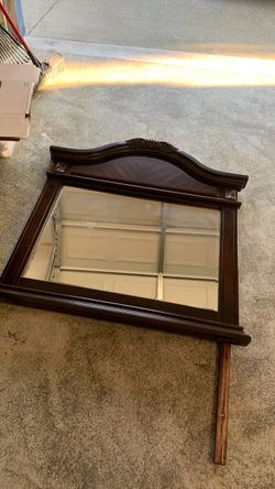 Dresser mirror
