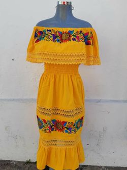 hola tengo vestidos
