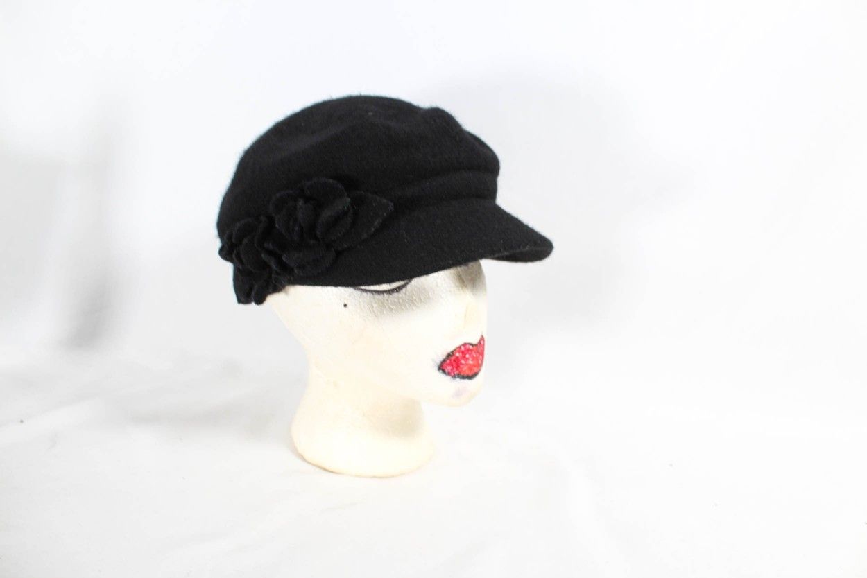 NWT Women's Black Newsboy Hat with Black Floral Detail - OSFM, Attention Brand