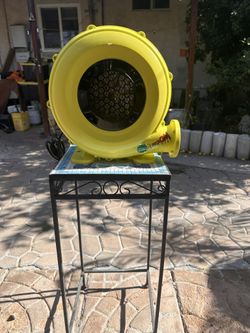 Zoom Blower