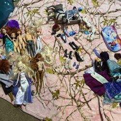 Elsa and Ana Toys 