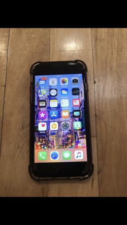 Red iPhones 8 64 gig (T-Mobile)