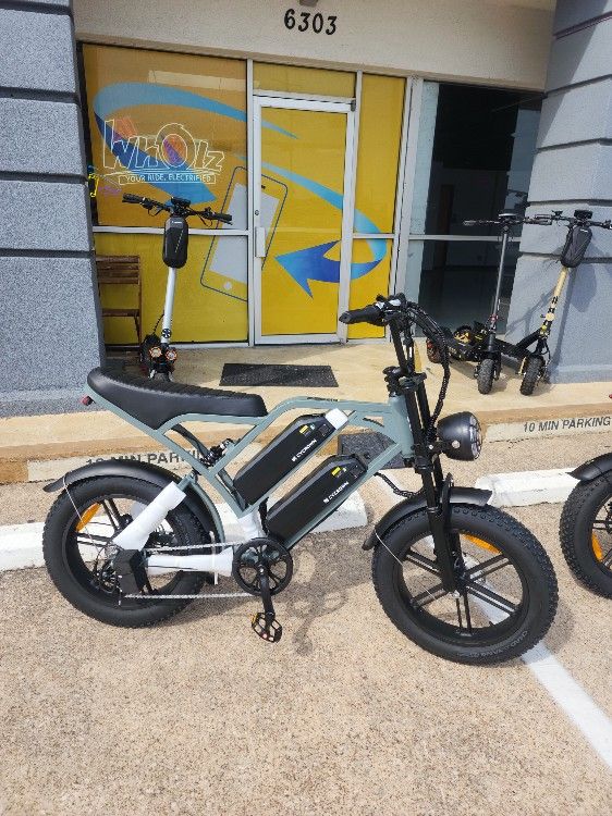 Electric Bicycle Ebike CycHunter 28MPH Dual Battery 120 Mile Range