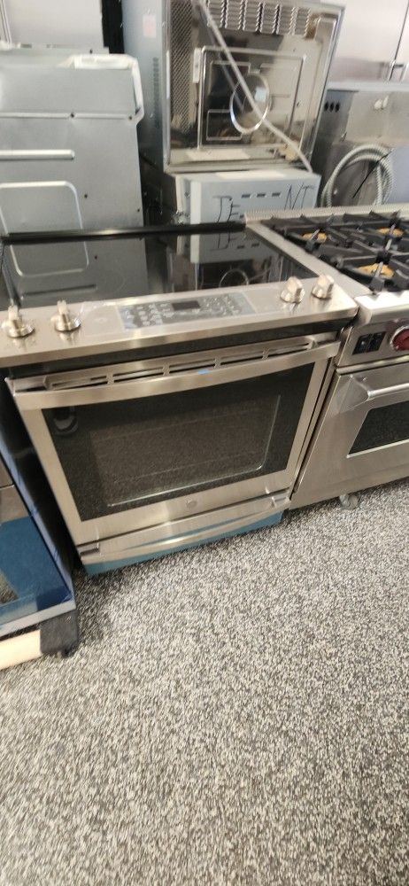 GE ELECTRIC SLIDE IN STOVE