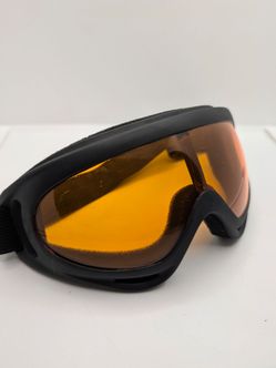 X400-style outdoor sports and motorcycle goggles feature a flexible black frame paired with high-contrast orange polycarbonate lenses designed for win