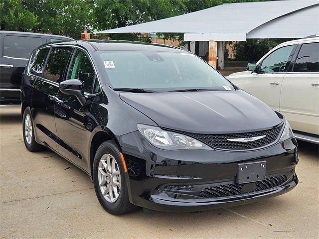 2024 Chrysler Voyager