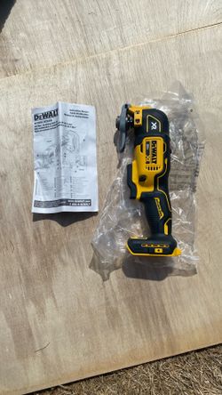 Dewalt Multi Tool. DCS356