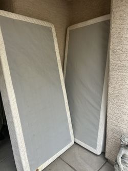 vendo dos boxespring. saize king