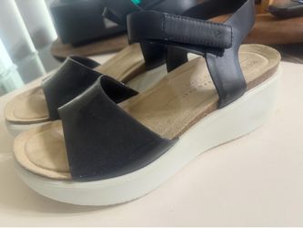 Women’s Ecco corksphere sandals size 39