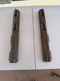 Sliding hinges