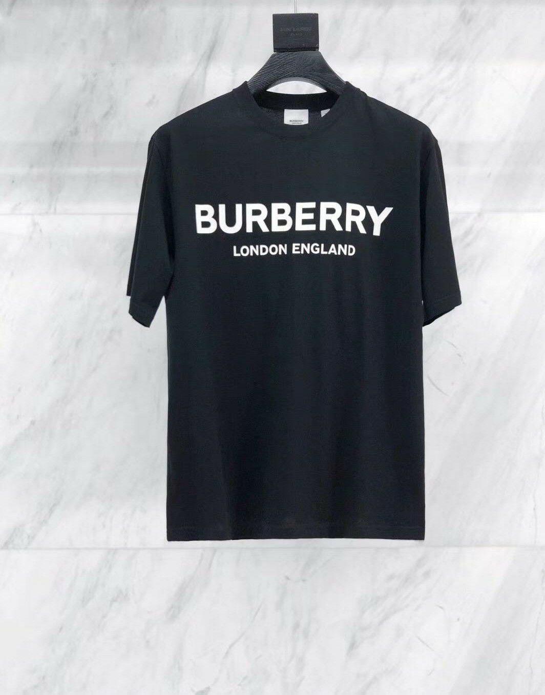 Large Black Burberry T-Shirt 👕