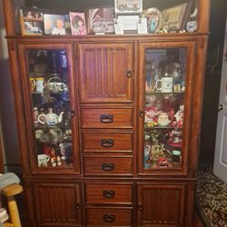 Matching Table & Chairs/Curio Cabinet 