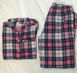 Gap pajamas it girls 12 or women’s extra small pink plaid cute