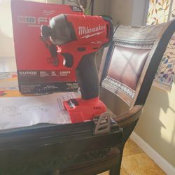 Milwaukee new M18 FUEL SURGE 18V Lithium-Ion Brushless Cordless 1/4 in. Hex Impact Driver (Tool-Only