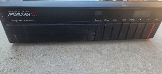 Meridian amplifier 551