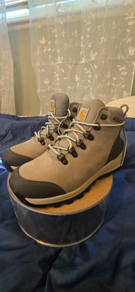 Women's Carhardtt waterproof Gilmore hiking boots size 6.5